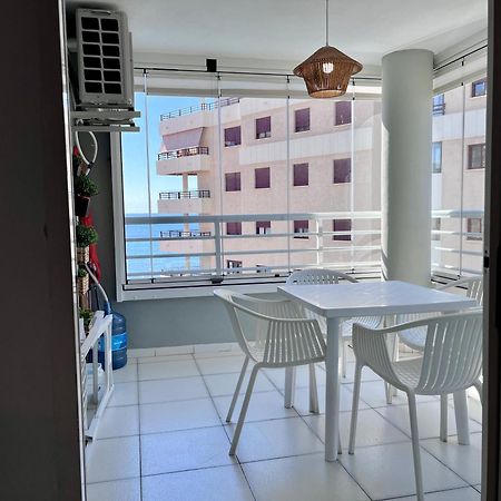 Modern Apartment On The Beach With Pool 칼페 외부 사진