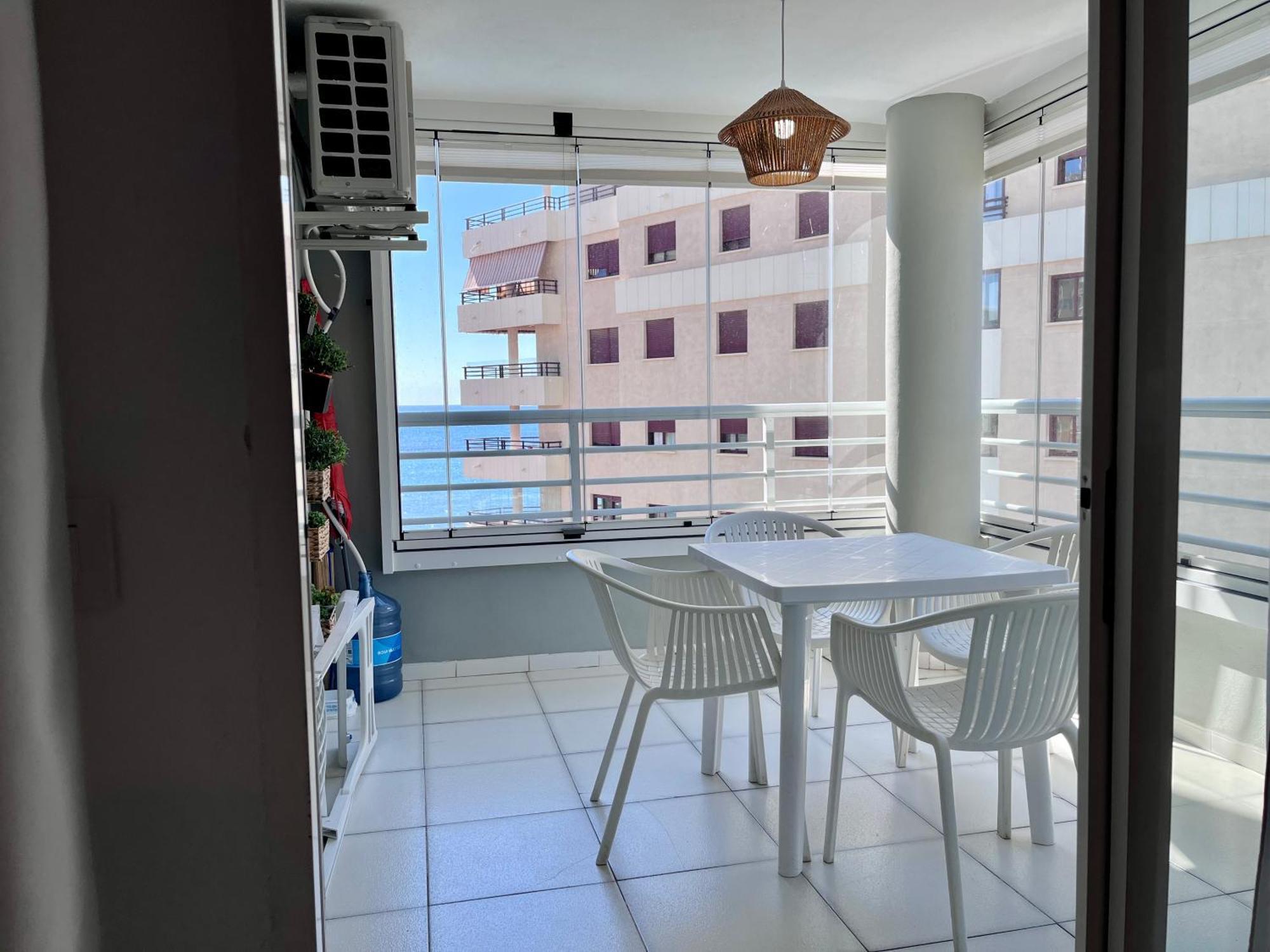 Modern Apartment On The Beach With Pool 칼페 외부 사진