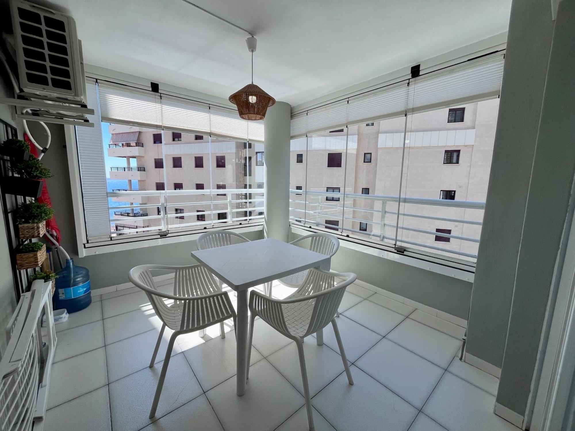 Modern Apartment On The Beach With Pool 칼페 외부 사진